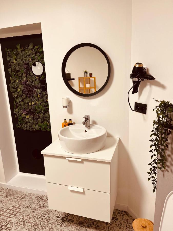 La Villa Chambre Deluxe Twin Μπαστόν Εξωτερικό φωτογραφία